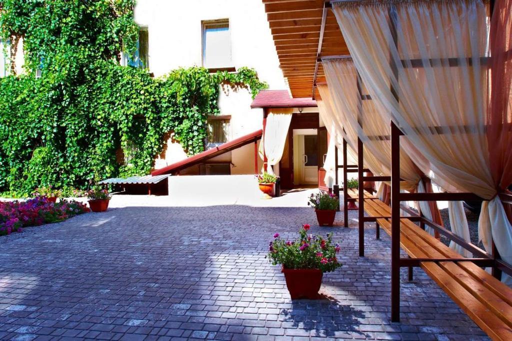Hotel 12 Harkiv Exterior foto
